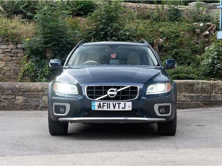 Volvo XC70 2.4 D5 SE Lux Geartronic AWD Euro 5 5dr