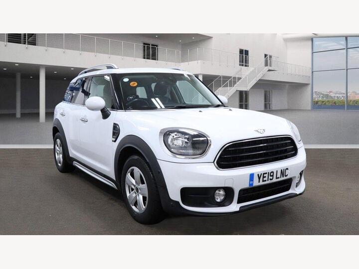 MINI Countryman 1.5 Cooper Classic Steptronic Euro 6 (s/s) 5dr
