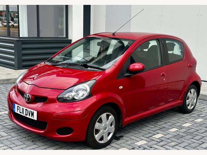 Toyota AYGO 1.0 VVT-i Ice Euro 5 5dr