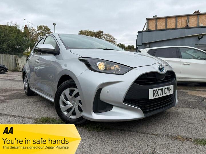 Toyota Yaris 1.5 VVT-h Icon E-CVT Euro 6 (s/s) 5dr
