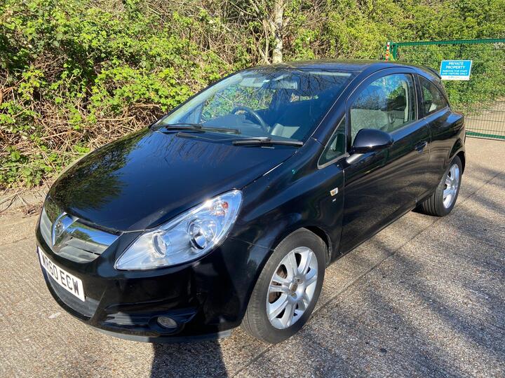 Vauxhall Corsa 1.4i 16v SE 3dr (a/c)