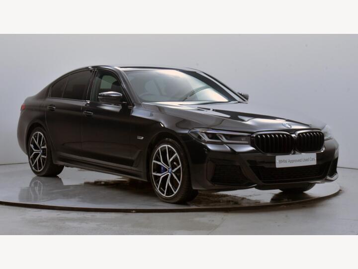 BMW 5 Series 2.0 530e 12kWh M Sport Steptronic Euro 6 (s/s) 4dr BMW 5 Series 2.0 530e 12kWh M Sport Steptronic Euro 6 (s/s) 4dr