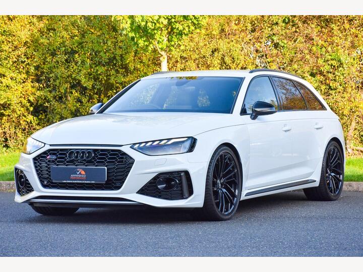 Audi RS4 AVANT 2.9 TFSI V6 Carbon Black Tiptronic Quattro Euro 6 (s/s) 5dr Audi RS4 AVANT 2.9 TFSI V6 Carbon Black Tiptronic Quattro Euro 6 (s/s) 5dr