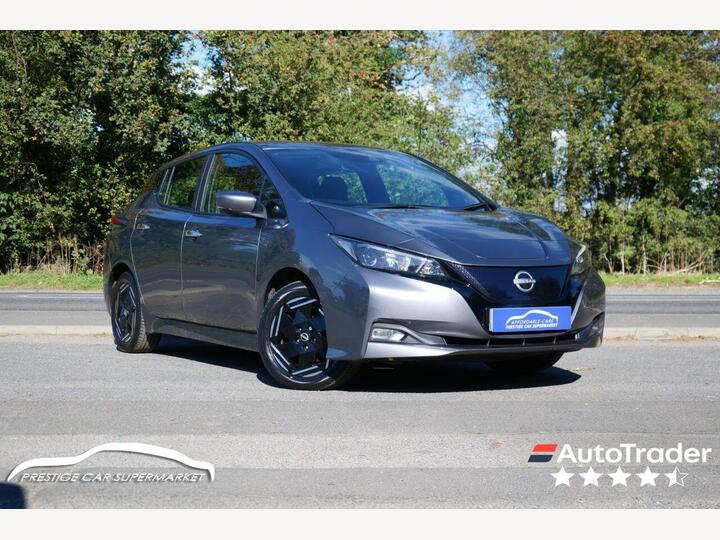 Nissan LEAF 39kWh Acenta Auto 5dr