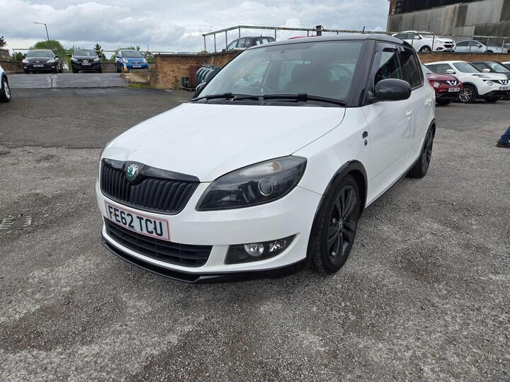 Skoda Fabia 1.6 TDI Monte Carlo Euro 5 5dr Skoda Fabia 1.6 TDI Monte Carlo Euro 5 5dr