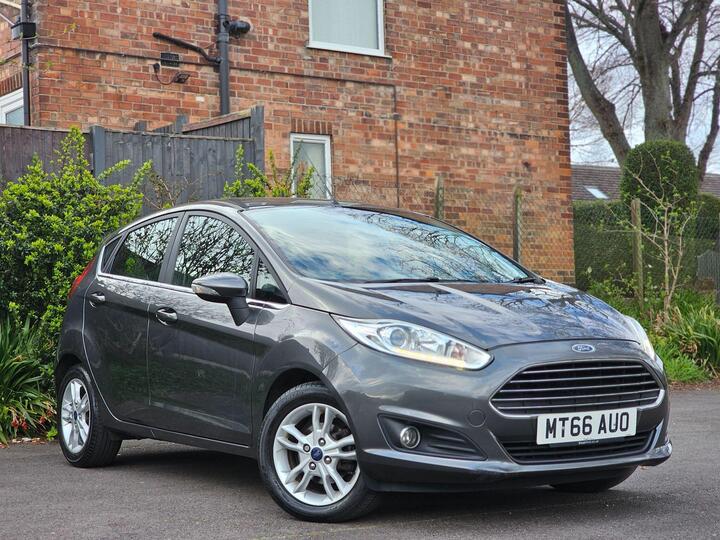 Ford Fiesta 1.25 Zetec Euro 6 5dr