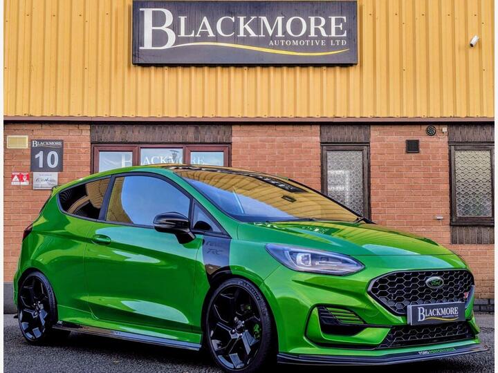 Ford FIESTA 1.5T EcoBoost ST-3 Euro 6 (s/s) 3dr Ford FIESTA 1.5T EcoBoost ST-3 Euro 6 (s/s) 3dr