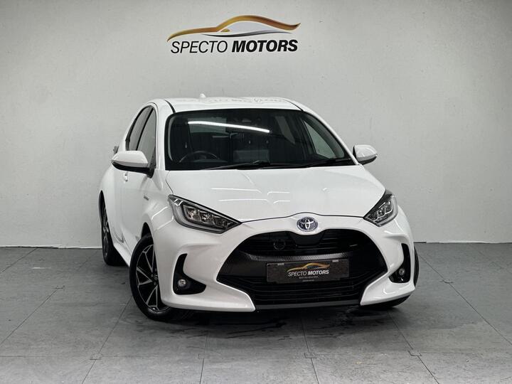 Toyota Yaris 1.5 VVT-h Design E-CVT Euro 6 (s/s) 5dr