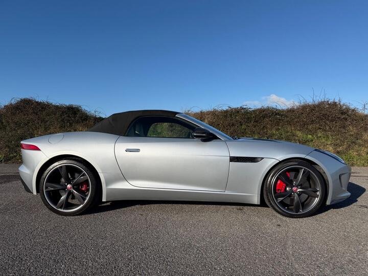 Jaguar F-Type 3.0 V6 S Auto Euro 6 (s/s) 2dr Jaguar F-Type 3.0 V6 S Auto Euro 6 (s/s) 2dr