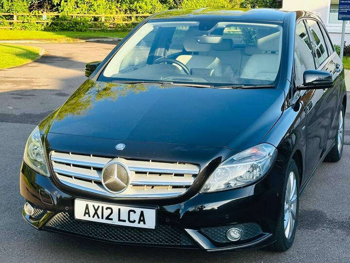 Mercedes-Benz B Class 1.6 B180 BlueEfficiency SE 7G-DCT Euro 5 (s/s) 5dr