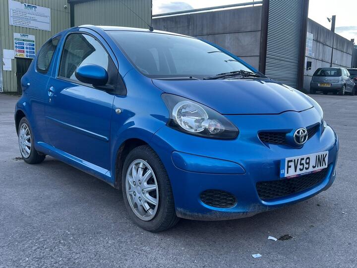 Toyota AYGO 1.0 VVT-i Blue Euro 4 3dr Toyota AYGO 1.0 VVT-i Blue Euro 4 3dr