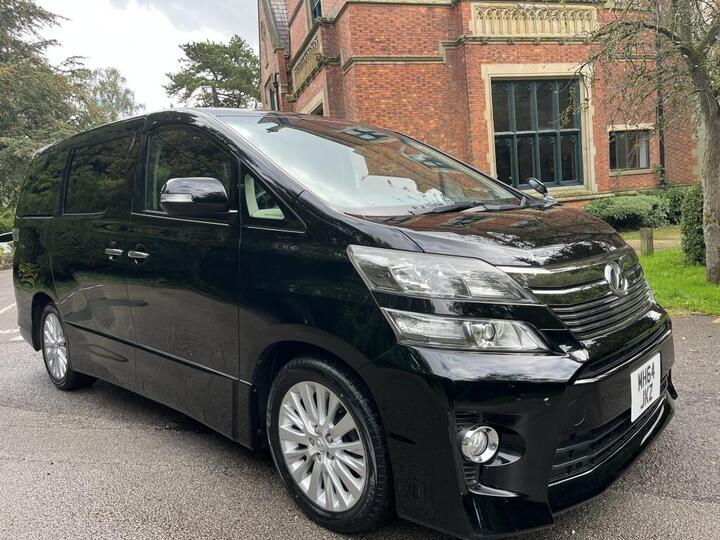 Toyota VELLFIRE 7 SEAT , 2360cc  AUTOMATIC