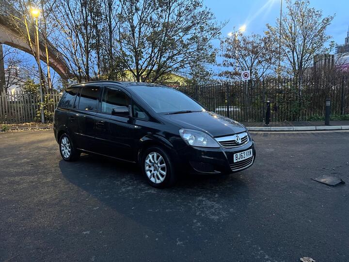 Vauxhall Zafira 1.6 16V Exclusiv Euro 5 5dr (SNav)