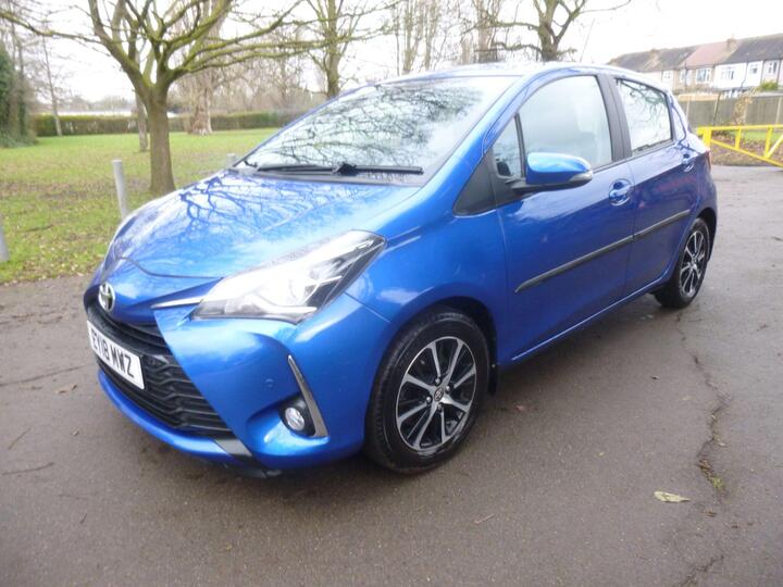 Toyota Yaris 1.5 VVT-i Icon Tech CVT Euro 6 5dr