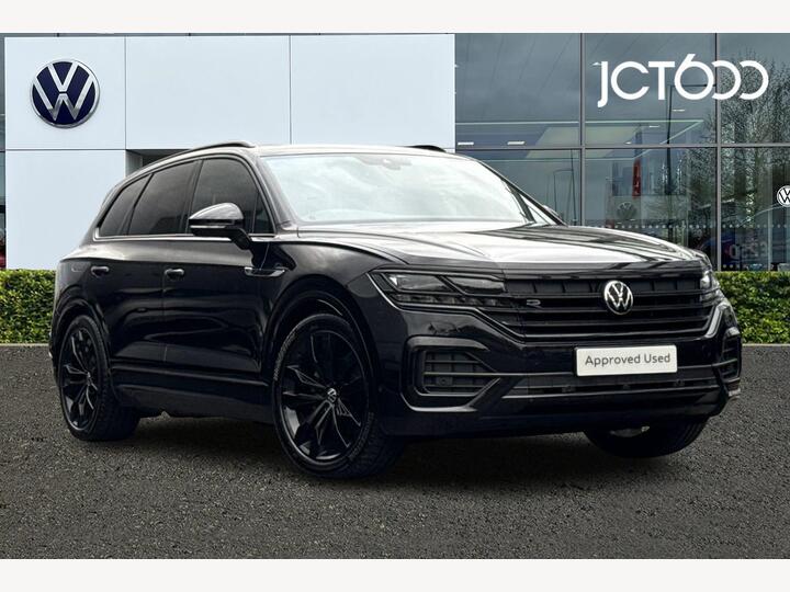 Volkswagen Touareg 3.0 TDI V6 Black Edition Tiptronic 4Motion Euro 6 (s/s) 5dr Volkswagen Touareg 3.0 TDI V6 Black Edition Tiptronic 4Motion Euro 6 (s/s) 5dr