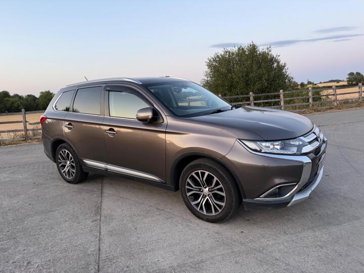 Mitsubishi Outlander 2.2 DI-D GX3 4WD Euro 6 (s/s) 5dr