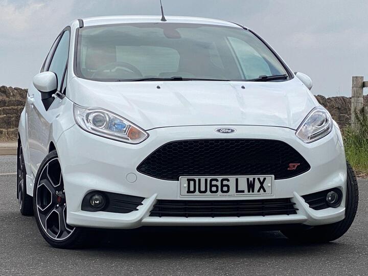 Ford Fiesta 1.6T EcoBoost ST-3 Euro 6 3dr