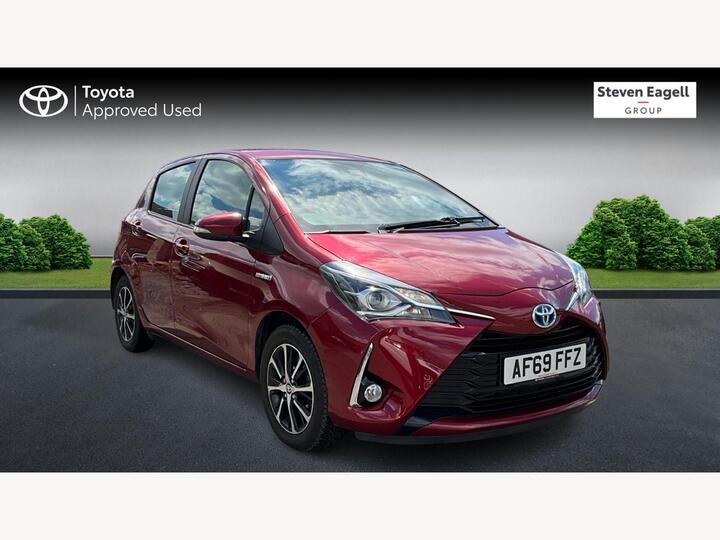 Toyota Yaris 1.5 VVT-h Icon Tech E-CVT Euro 6 (s/s) 5dr