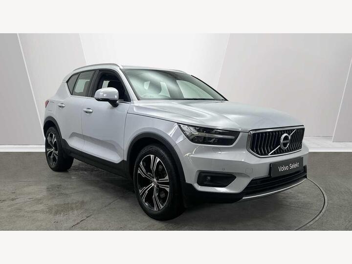 Volvo XC40 2.0 B4 MHEV Inscription Pro Auto Euro 6 (s/s) 5dr