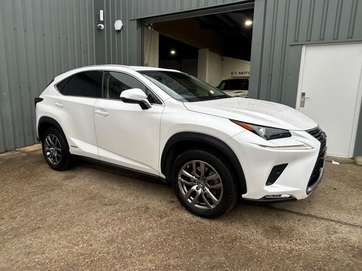 Lexus NX 2.5 300h Luxury E-CVT 4WD Euro 6 (s/s) 5dr
