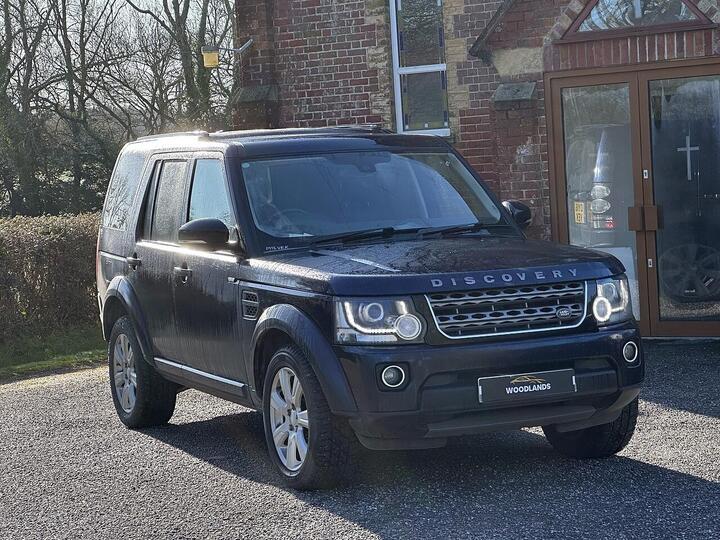 Land Rover Discovery 4 3.0 SD V6 SE Tech Auto 4WD Euro 6 (s/s) 5dr Land Rover Discovery 4 3.0 SD V6 SE Tech Auto 4WD Euro 6 (s/s) 5dr