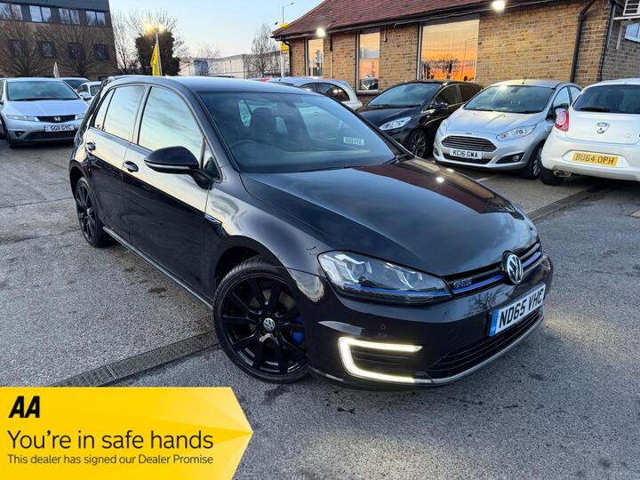 Volkswagen Golf 1.4 TSI GTE DSG Euro 6 (s/s) 5dr Volkswagen Golf 1.4 TSI GTE DSG Euro 6 (s/s) 5dr