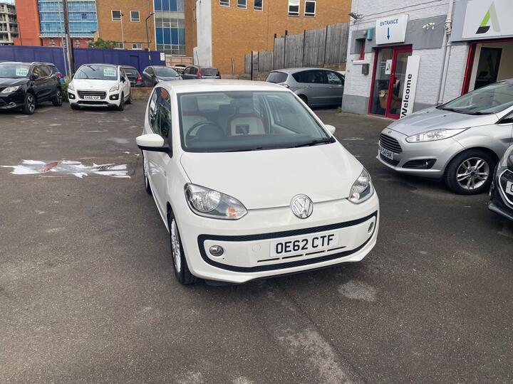 Volkswagen Up! 1.0 BlueMotion Tech High Up! Euro 5 (s/s) 3dr Volkswagen Up! 1.0 BlueMotion Tech High Up! Euro 5 (s/s) 3dr