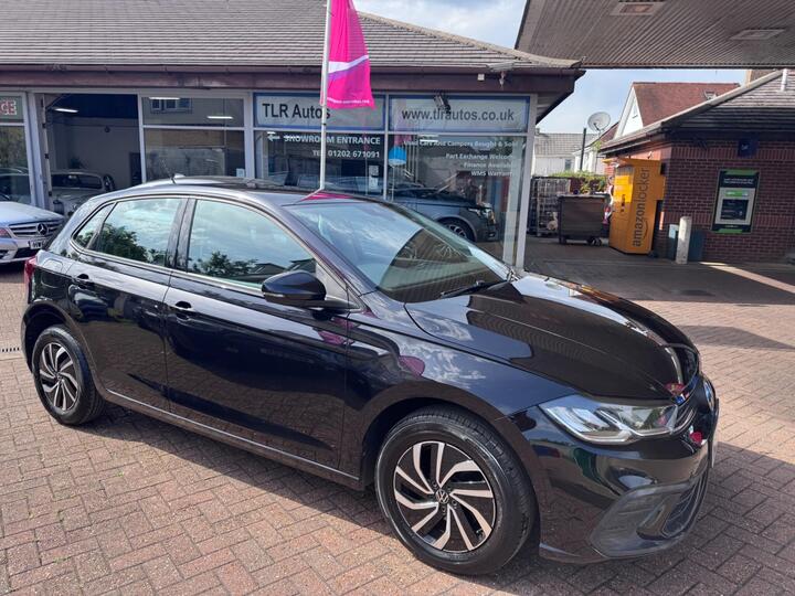 Volkswagen Polo 1.0 TSI Life Euro 6 (s/s) 5dr Volkswagen Polo 1.0 TSI Life Euro 6 (s/s) 5dr