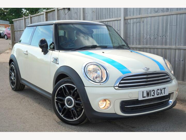 MINI Hatch 1.6 Cooper Auto Euro 6 3dr