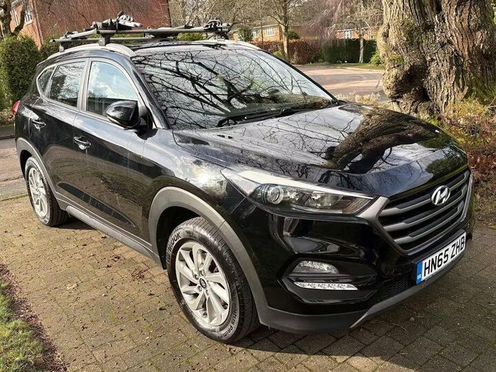 Hyundai TUCSON 1.7 CRDi Blue Drive SE Euro 6 (s/s) 5dr Hyundai TUCSON 1.7 CRDi Blue Drive SE Euro 6 (s/s) 5dr