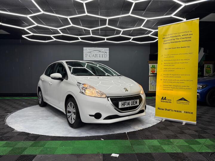 Peugeot 208 1.2 VTi Access+ Euro 5 5dr Peugeot 208 1.2 VTi Access+ Euro 5 5dr