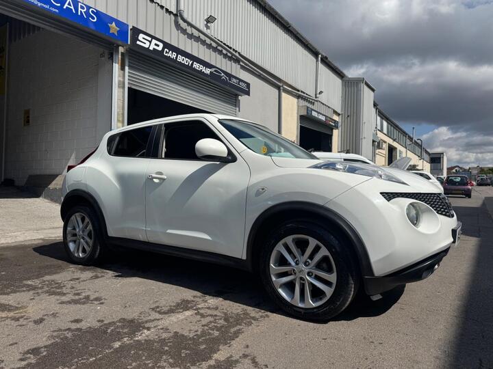 Nissan Juke 1.6 Acenta Premium CVT Euro 5 5dr