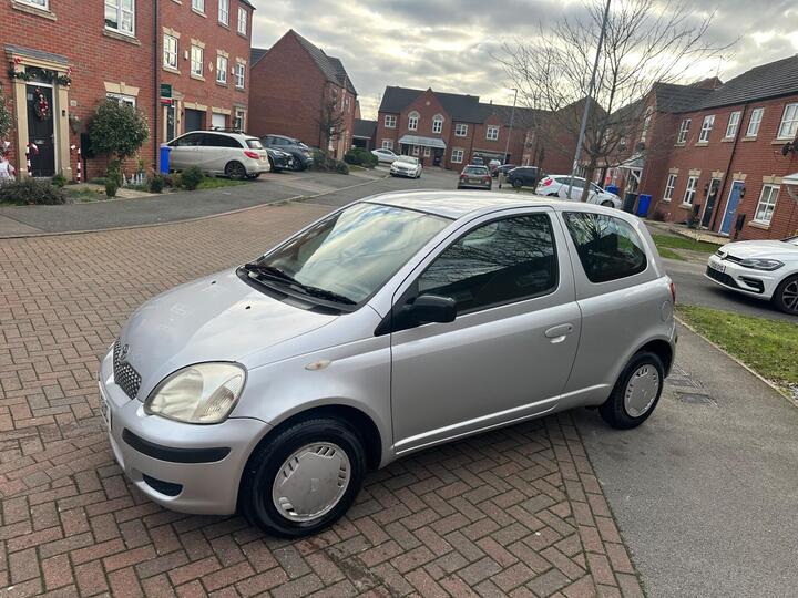 Toyota Yaris 1.0 VVT-i T2 3dr