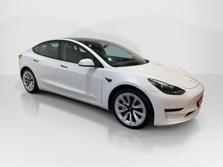 Tesla Model 3 Standard Range Plus Auto RWD 4dr