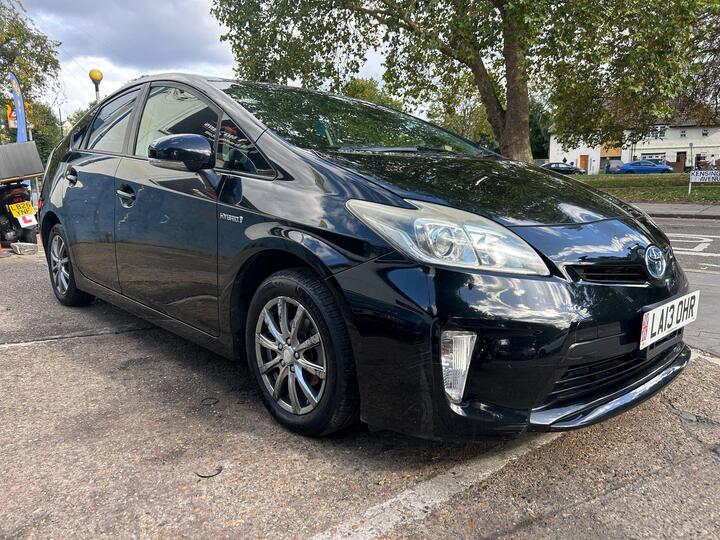 Toyota Prius 1.8 VVT-h T4 Hatchback 5dr Petrol Hybrid CVT Euro 5 (s/s) (136 Ps) Toyota Prius 1.8 VVT-h T4 Hatchback 5dr Petrol Hybrid CVT Euro 5 (s/s) (136 Ps)