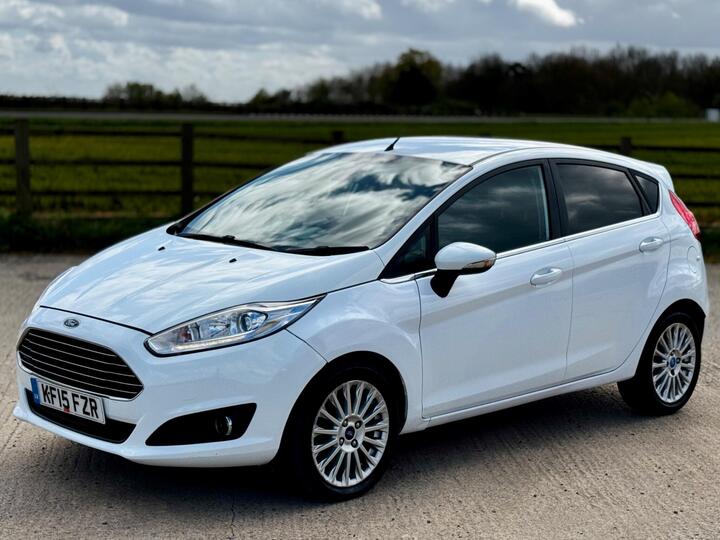 Ford Fiesta 1.0T EcoBoost Titanium Euro 6 (s/s) 5dr