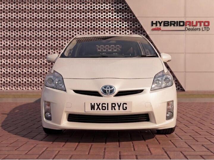 Toyota Prius T Spirit (2011)