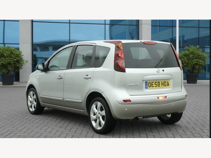 Nissan Note 1.6 16V Tekna Auto Euro 4 5dr