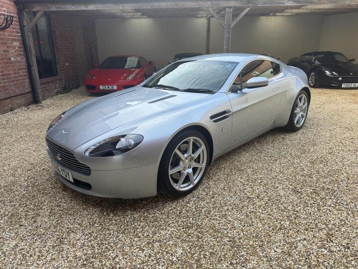 Aston Martin VANTAGE COUPE 4.3 V8 Euro 4 2dr
