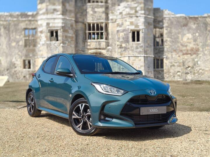 Toyota Yaris 1.5 VVT-h Design E-CVT Euro 6 (s/s) 5dr