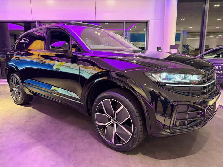 Volkswagen Touareg 3.0 TDI V6 Black Edition Tiptronic 4Motion Euro 6 (s/s) 5dr
