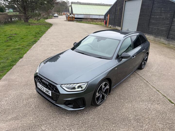 Audi A4 Avant 2.0 TFSI 40 Black Edition S Tronic Euro 6 (s/s) 5dr