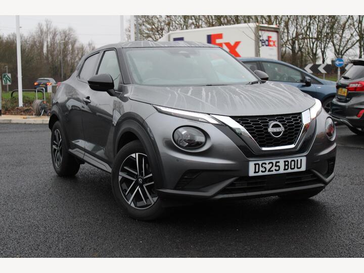 Nissan JUKE 1.0 DIG-T N-Connecta Euro 6 (s/s) 5dr Nissan JUKE 1.0 DIG-T N-Connecta Euro 6 (s/s) 5dr