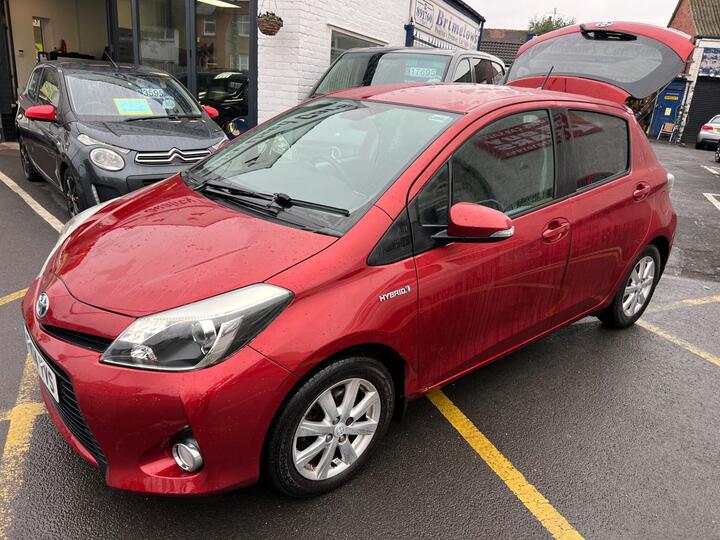 Toyota Yaris 1.5 VVT-h Icon Plus CVT Euro 5 5dr