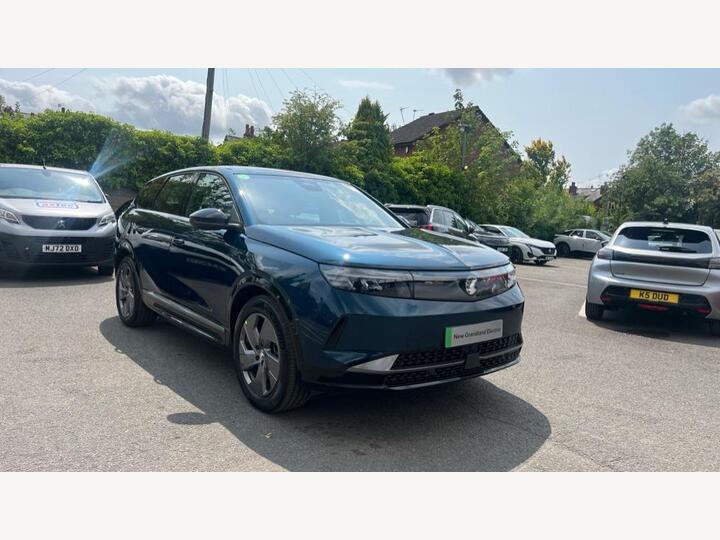 Vauxhall Grandland Electric 73kWh Design Auto 5dr