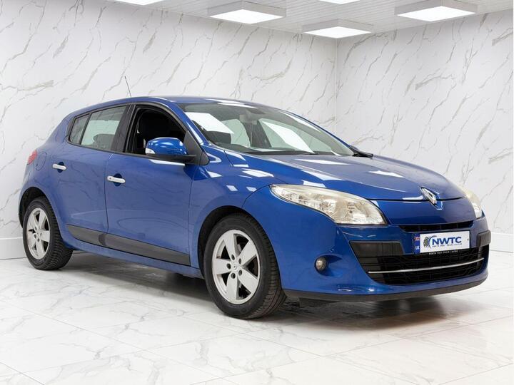 Renault MEGANE 1.6 16V Dynamique TomTom Euro 5 5dr