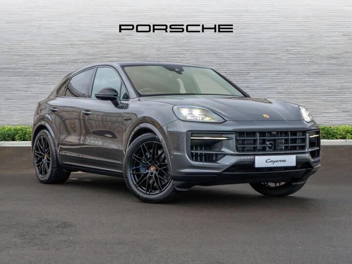 Porsche Cayenne 3.0 V6 E-Hybrid 25.9kWh Black Edition TiptronicS 4WD Euro 6 (s/s) 5dr