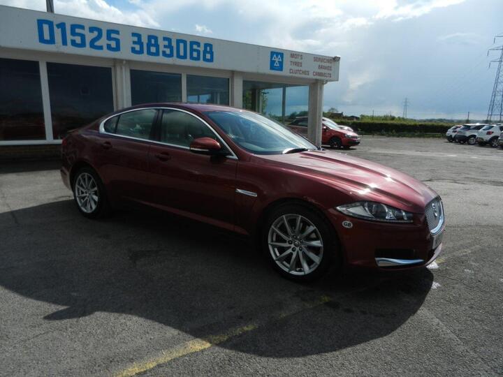 Jaguar XF 2.2d Premium Luxury Auto Euro 5 (s/s) 4dr