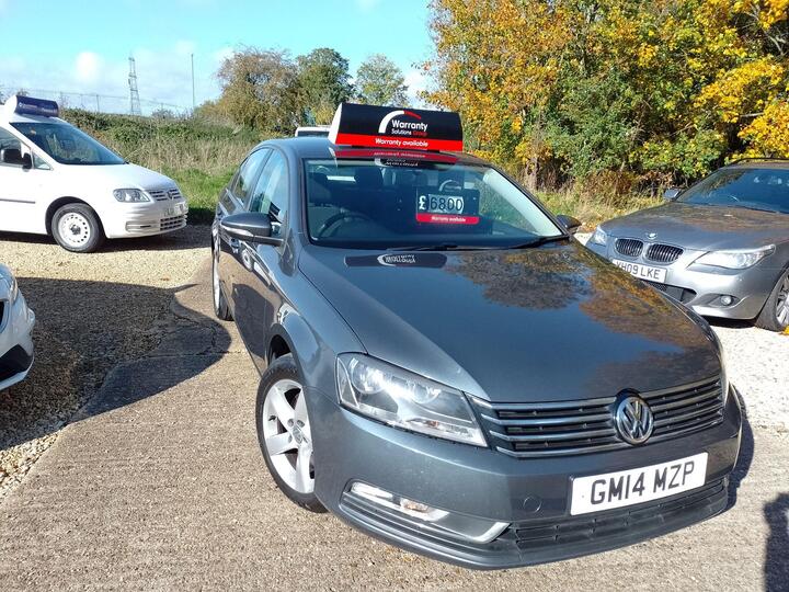 Volkswagen Passat 2.0 TDI BlueMotion Tech S DSG Euro 5 (s/s) 4dr Volkswagen Passat 2.0 TDI BlueMotion Tech S DSG Euro 5 (s/s) 4dr