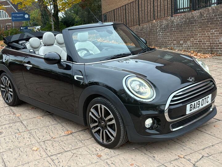 MINI Convertible 1.5 Cooper Exclusive Steptronic Euro 6 (s/s) 2dr